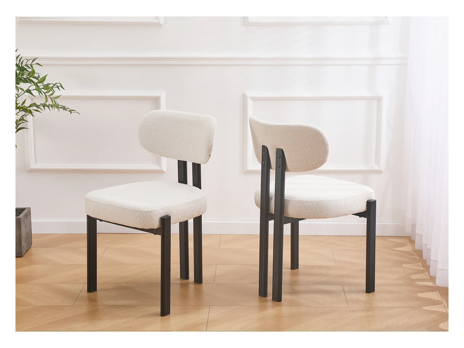 Set van 6 stoelen in boucléstof en zwart metaal – Beige en zwart – NOA