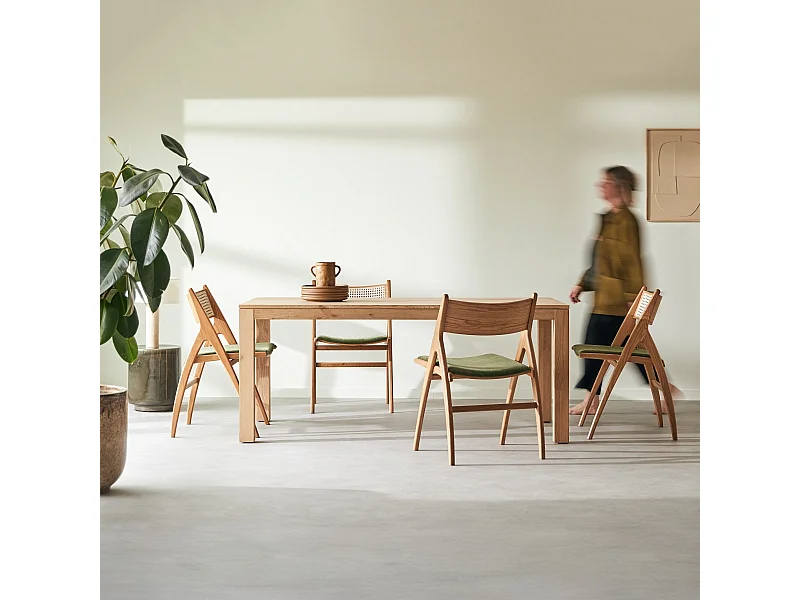 Tisch aus massivem Eichenholz mit Knoten, 6–8 Pers. Eden