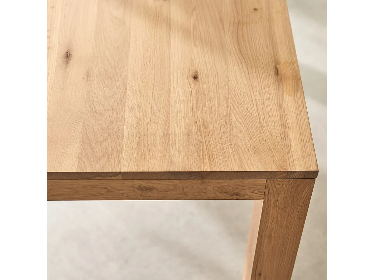 Table en bois de chêne massif avec noeuds 6-8 pers. Eden