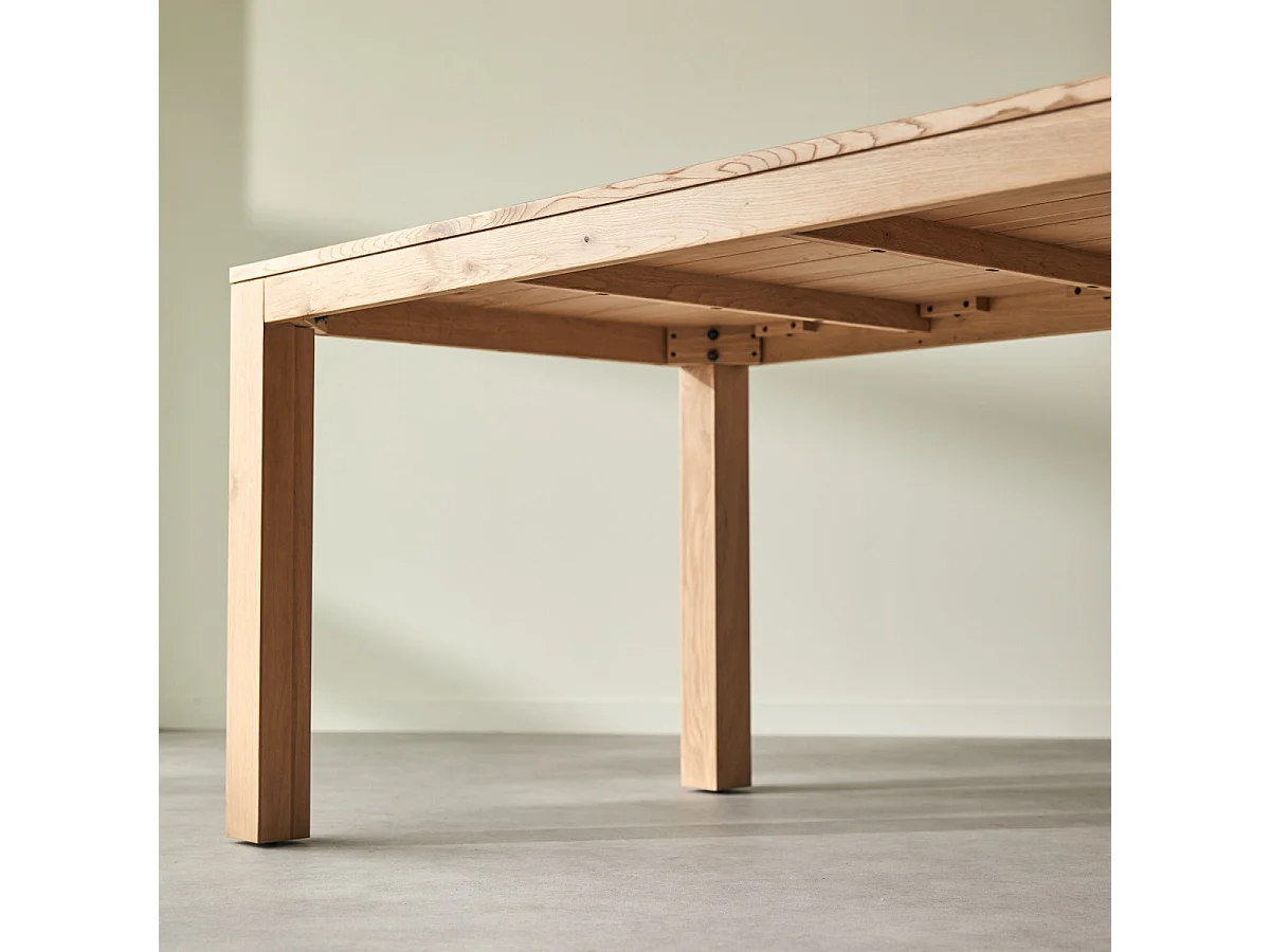 Table en bois de chêne massif avec noeuds 6-8 pers. Eden