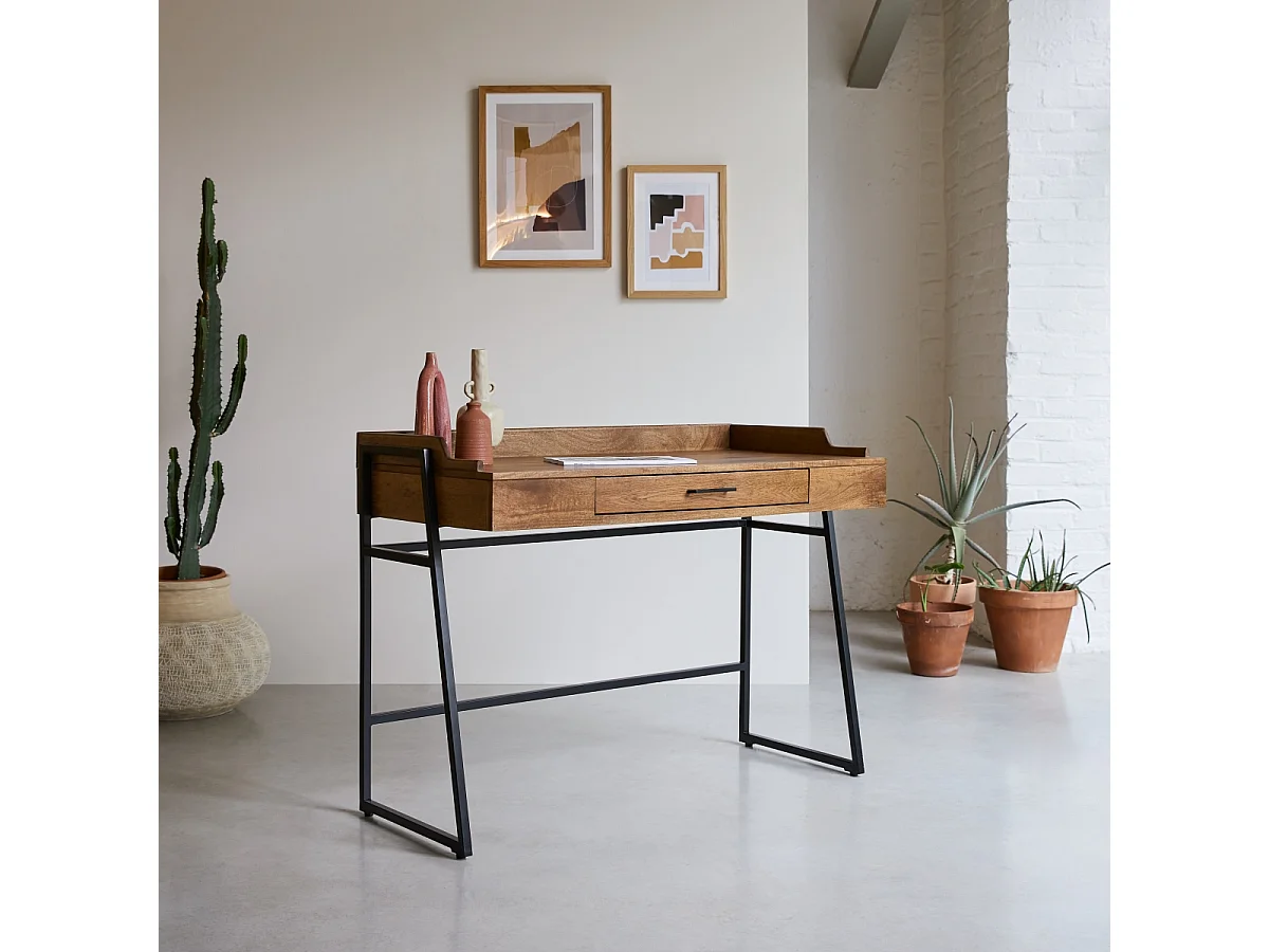 Schreibtisch Hedda aus massivem Mangoholz und Metall 114