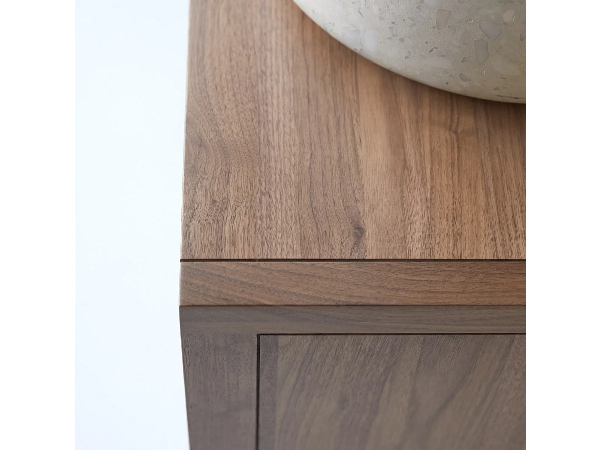 Aufbewahrungsmöbel Jonàk aus Nussbaumholz, 145 cm