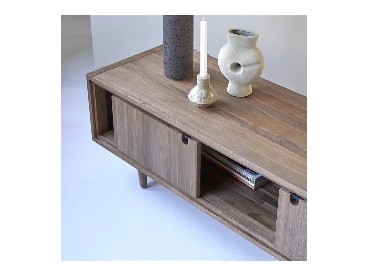 TV-Schrank aus Nussbaumholz 140 Jonàk