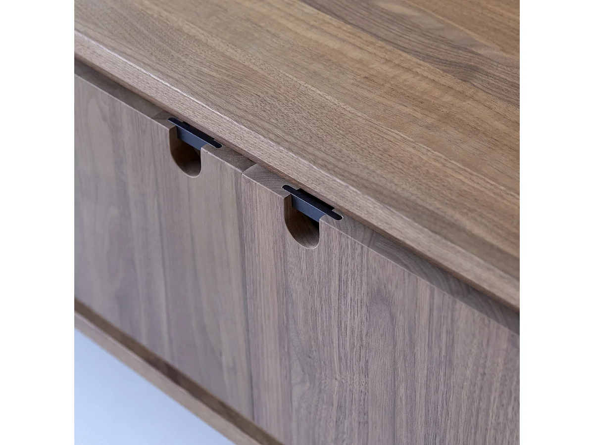 TV-Schrank aus Nussbaumholz 140 Jonàk