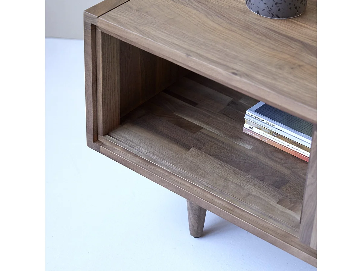 TV-Schrank aus Nussbaumholz 140 Jonàk