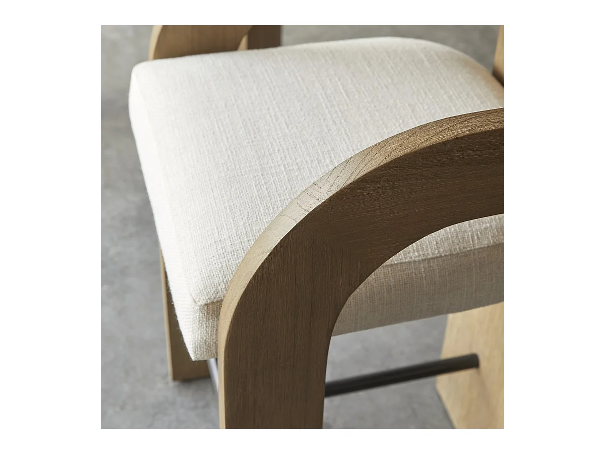 Barstuhl Boti aus massivem Mindiholz mit naturfarbenem Webstoffbezug