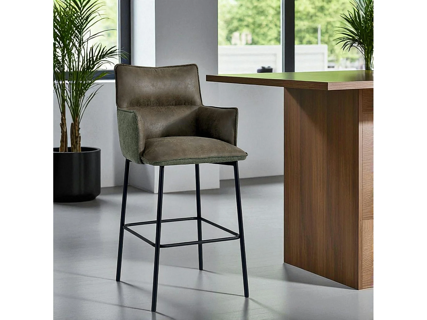 Tabouret bar bi-matière vert avec dossier (lot de 2) KERALA