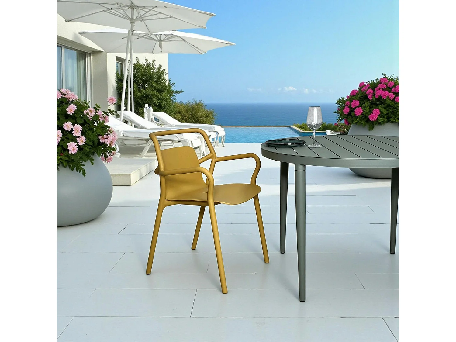 Chaise de jardin design jaune, empilable (lot de 2) PINETO