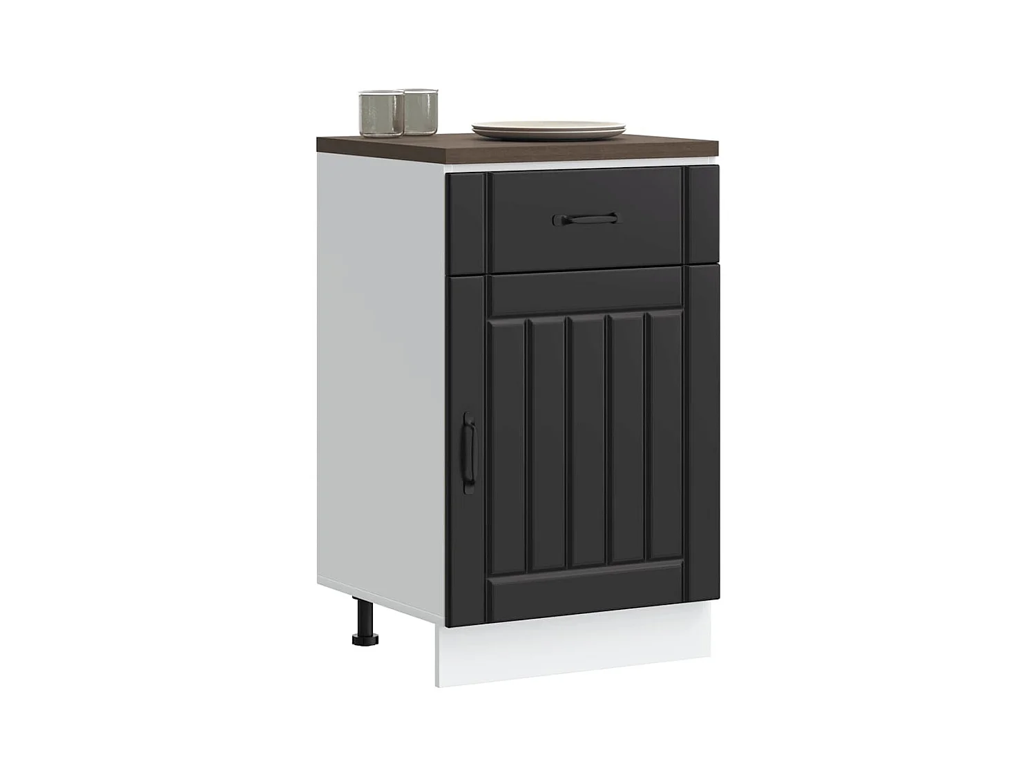 zwarte keukenkast van bewerkt hout