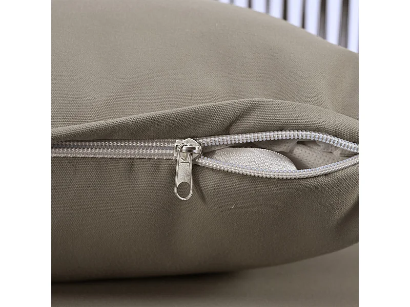 Salon de jardin en fer - 1 Table basse en verre et 2 canapés - pieds réglables - avec coussins - Gris