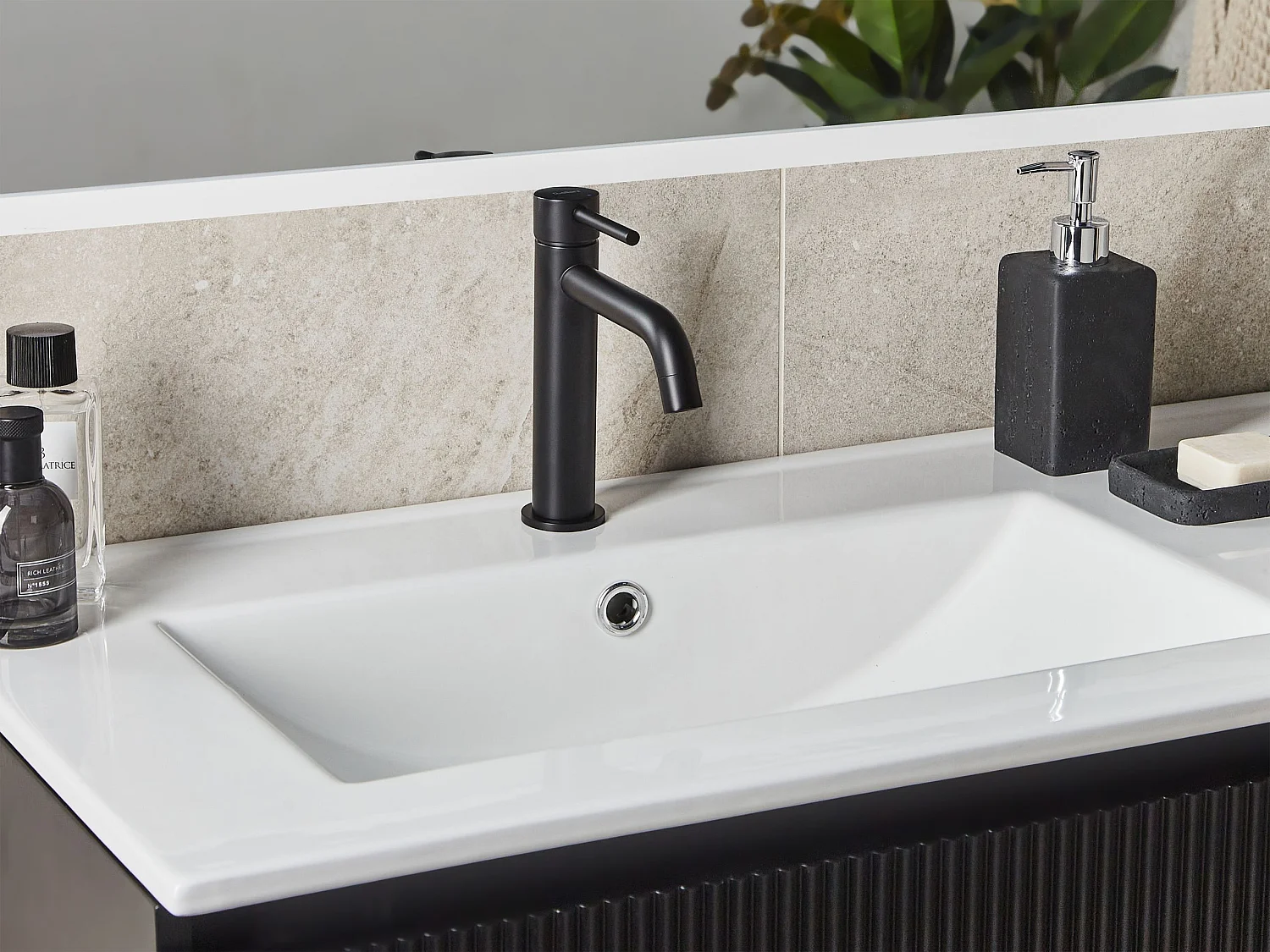 Robinet de lavabo SALINAS Laiton Noir