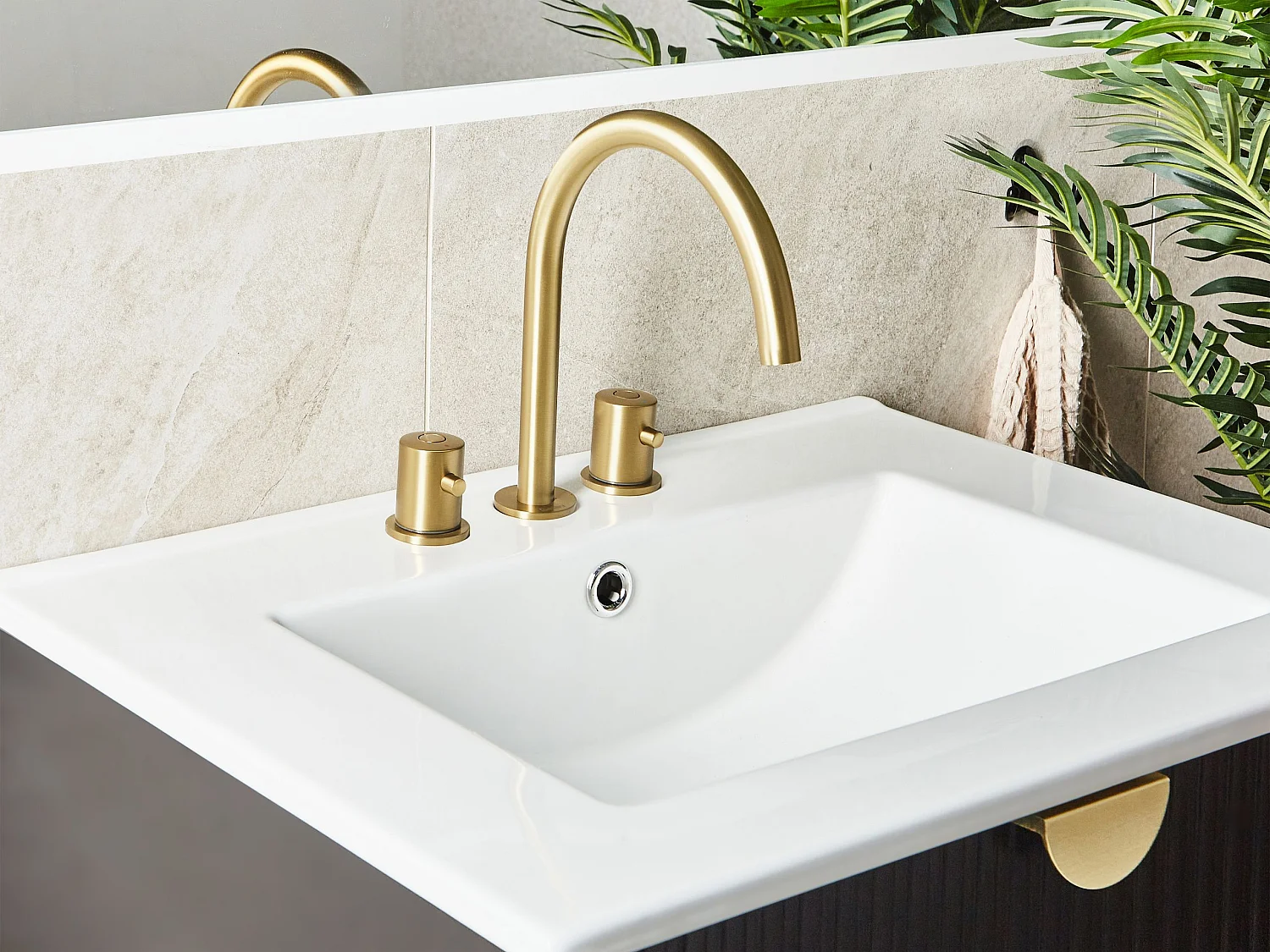 Basin Mixer Tap PILCOMAYO Brass Gold