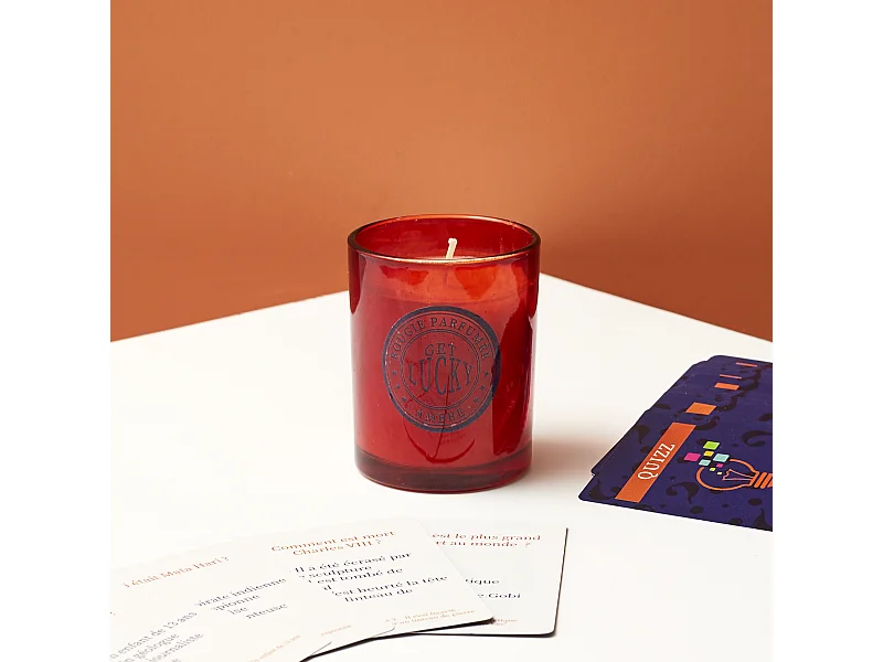 Bougie Parfumee Et Carte Quizz Culture Multicolore