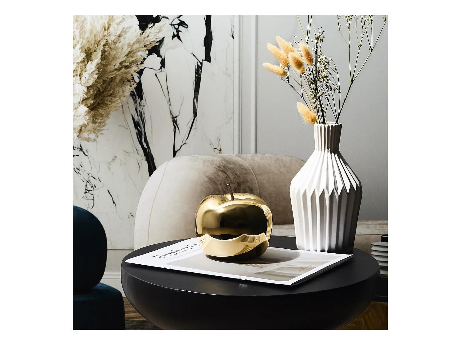 Statue Pomme Dore H13cm Or