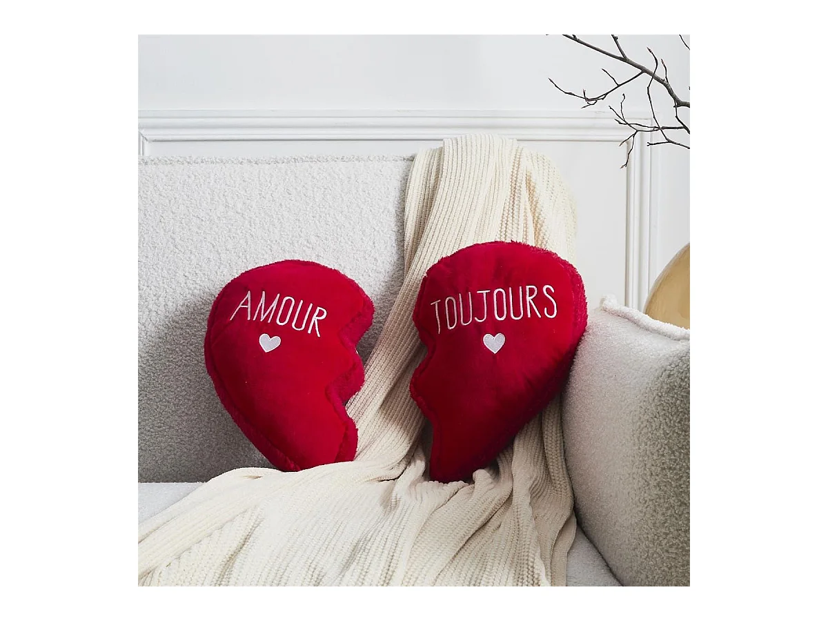 Coussin en forme de cœur détachable en polyester rouge