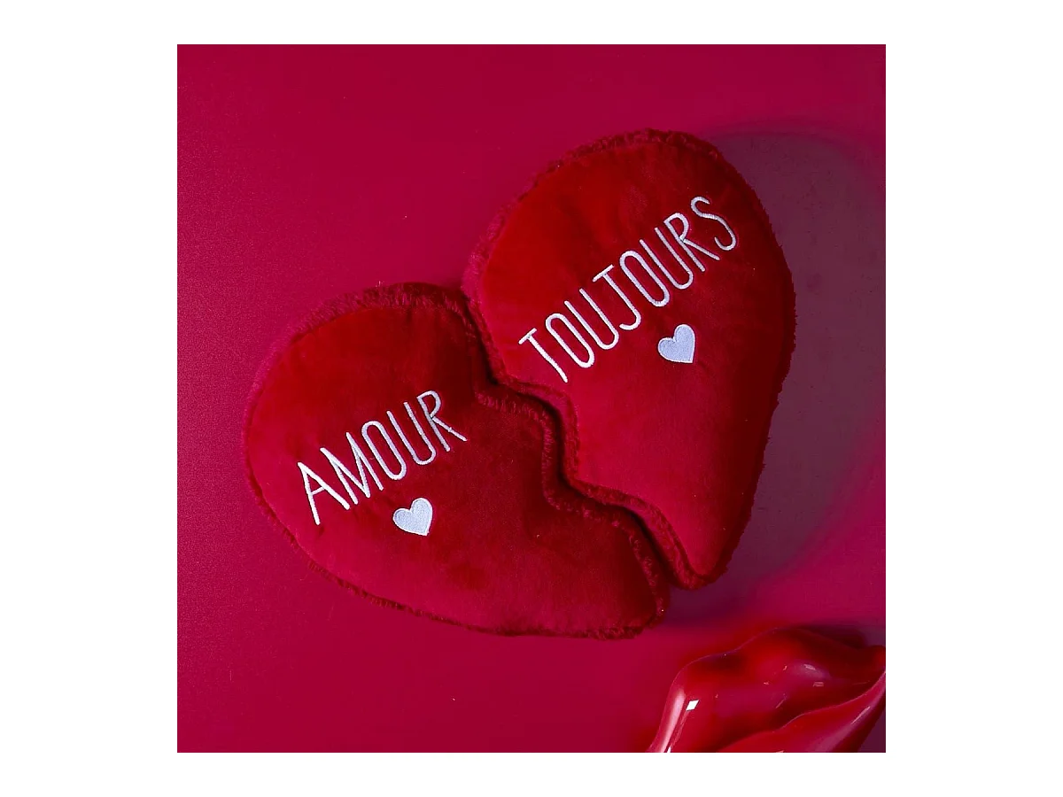 Coussin en forme de cœur détachable en polyester rouge