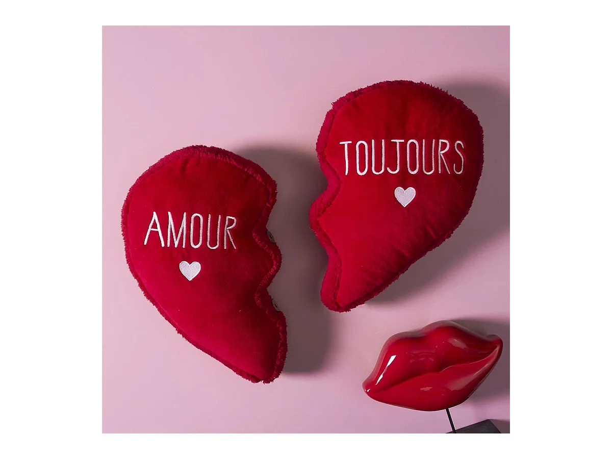 Coussin en forme de cœur détachable en polyester rouge