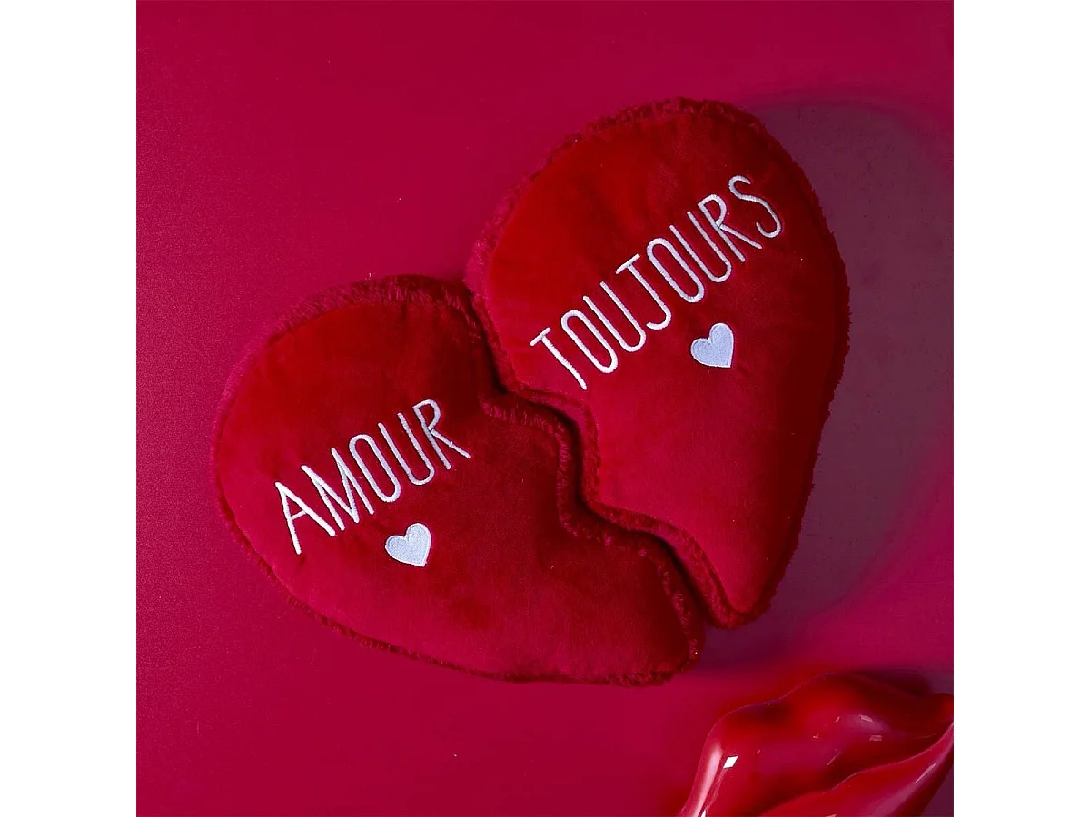 Coussin en forme de cœur détachable en polyester rouge