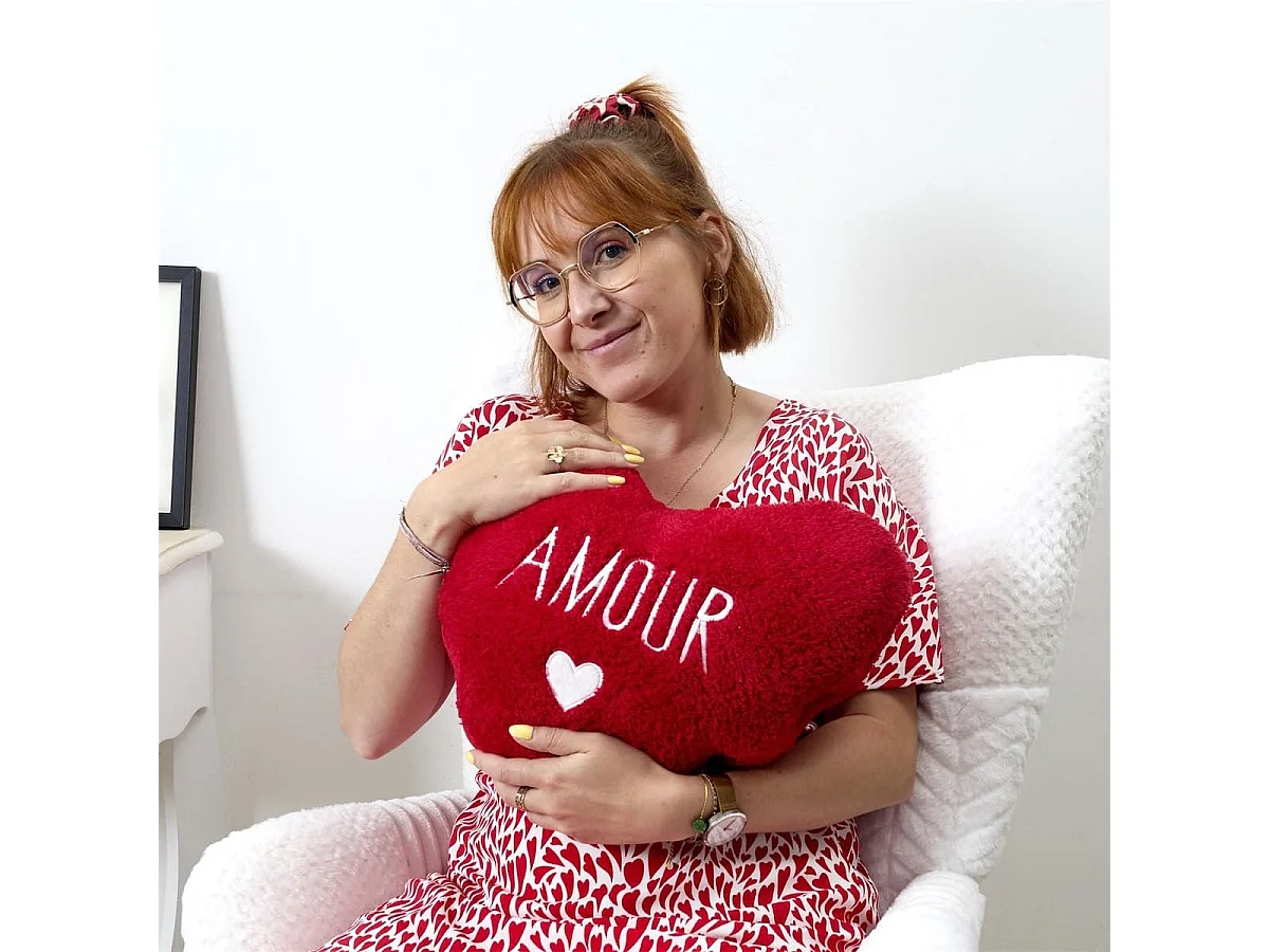 Plaid Coussin 2-en-1 "amour" en Sherpa Coloris rouge