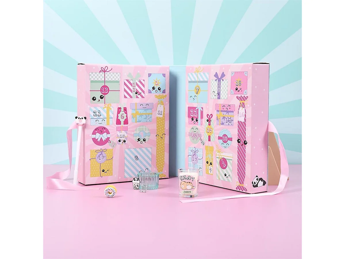 Calendrier de l'avent kawaii avec bougies parfumées et petits cadeaux
