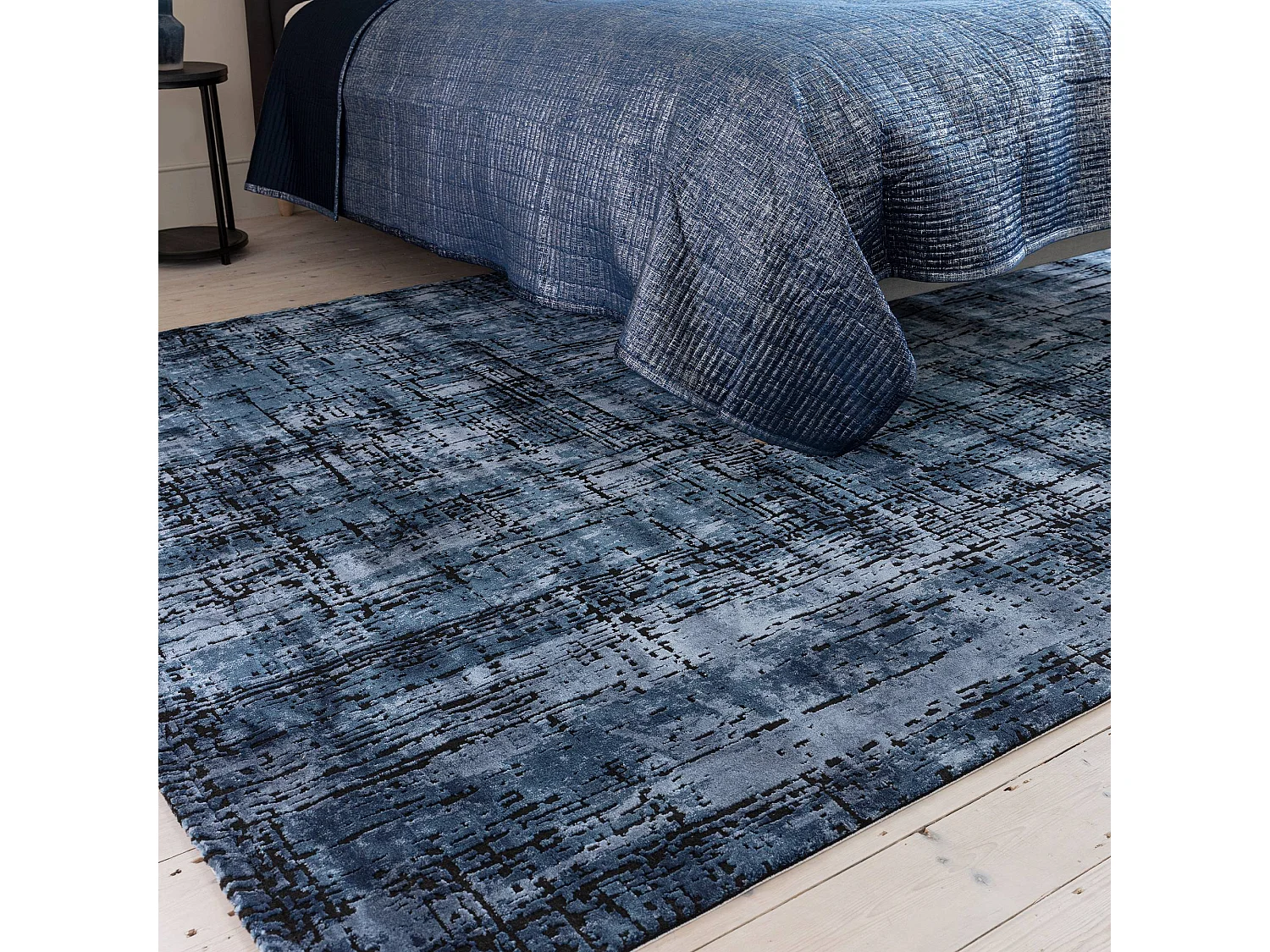 Abstract tapijt - 120x170cm - marineblauw - Kuza Abstract