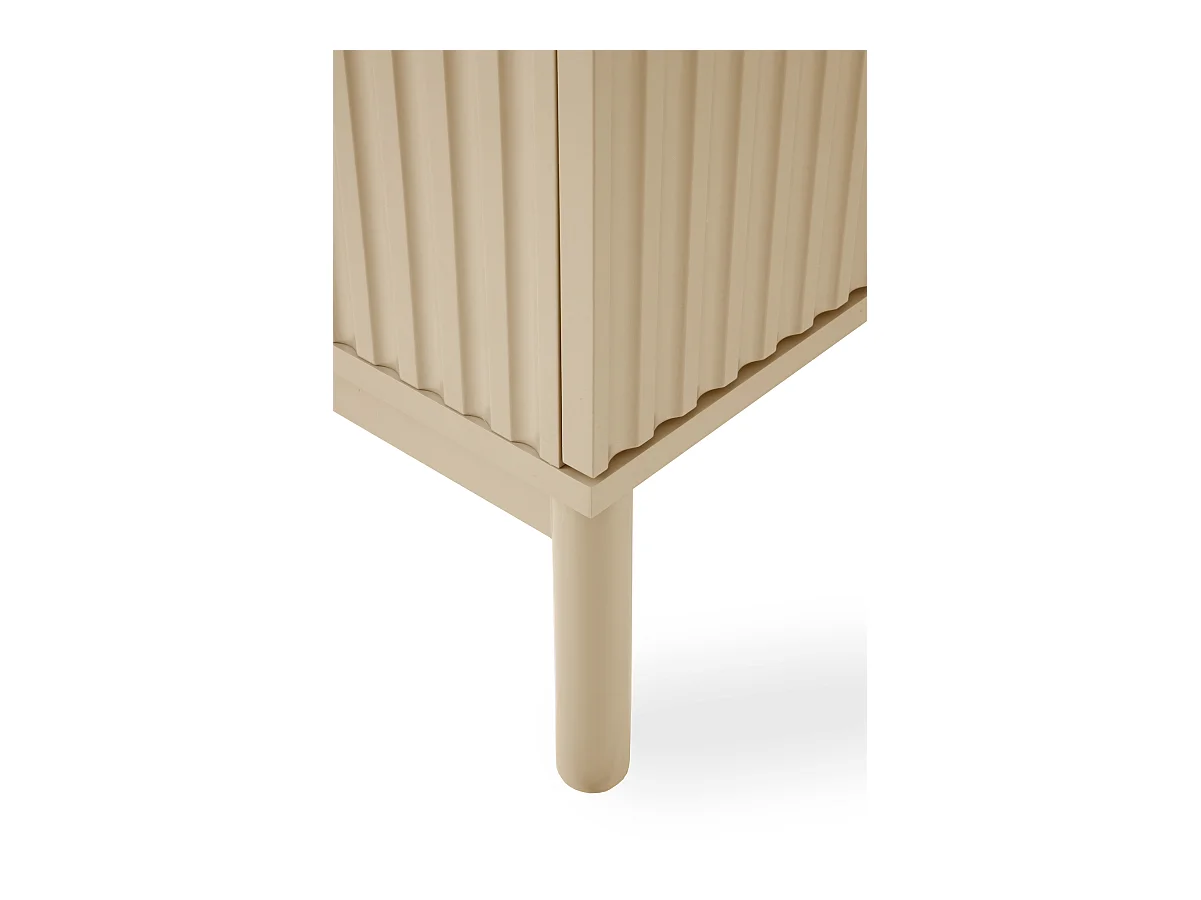 Mobile tv beige con scanalature sulle ante e sui fianchi