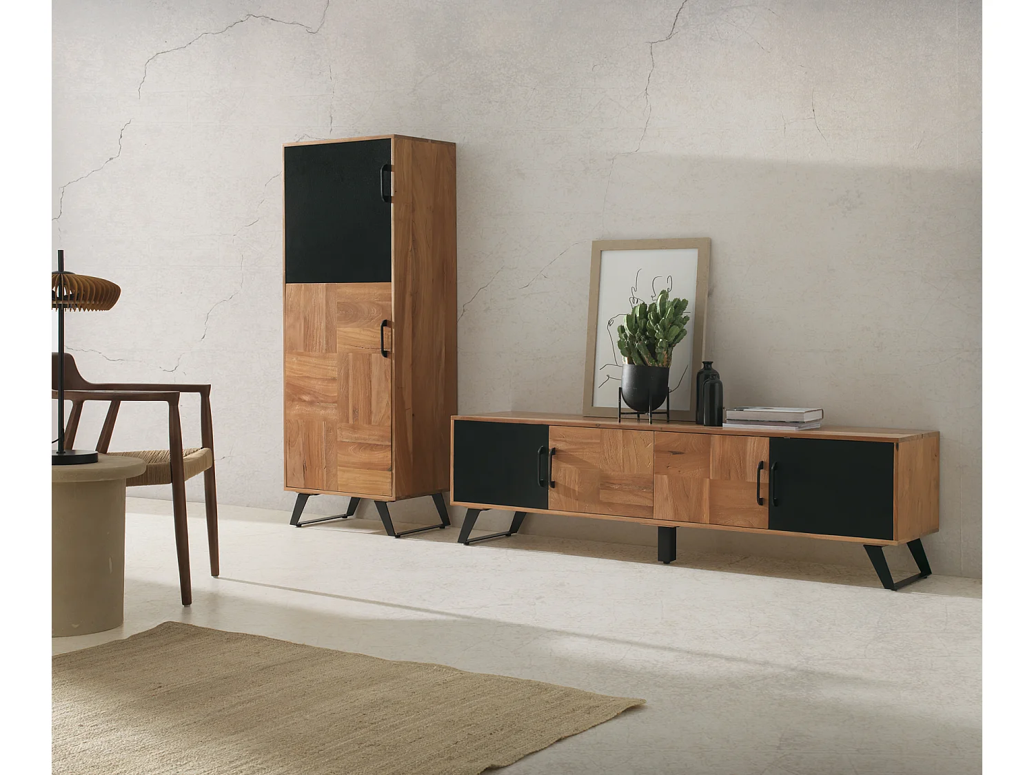 TV-Möbel aus massivem recyceltem Akazienholz