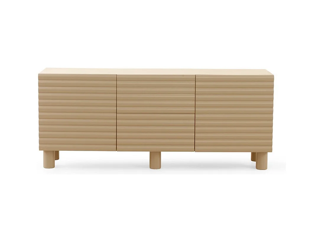 Buffet beige avec relief ondulé sur les portes et les tiroirs