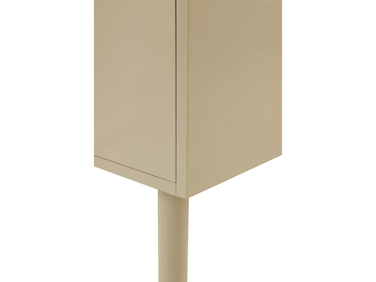 Aparador beige con cantos redondos en las esquinas de puertas