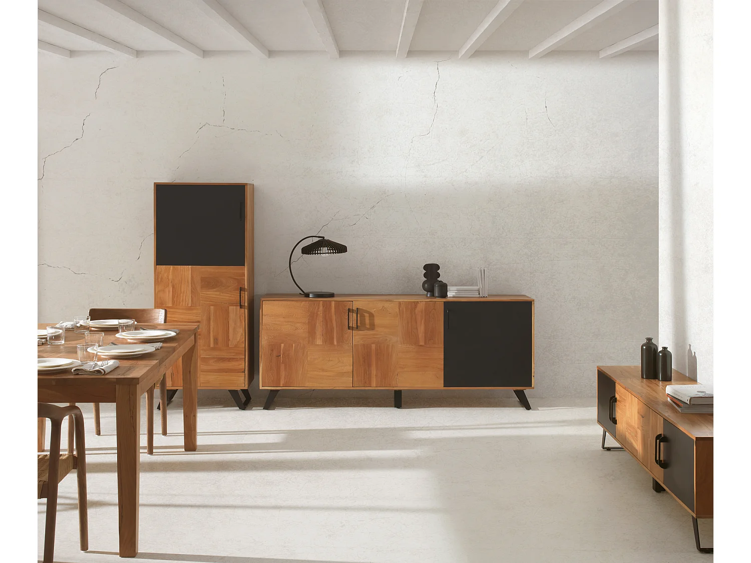 Buffet en bois massif d'acacia recyclé