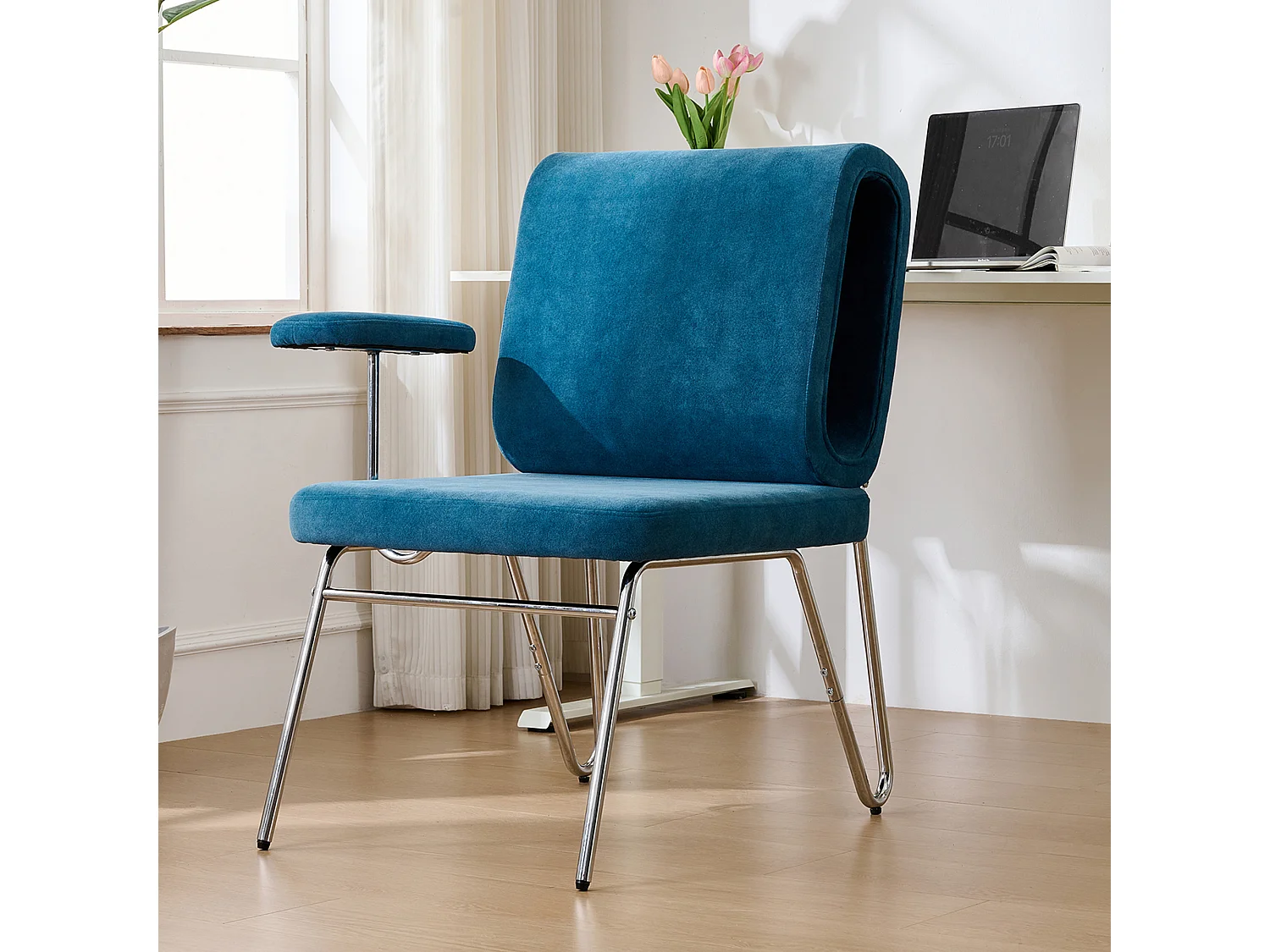 Chaise de bureau - 77 x 70 x 89 cm - avec lit pour chat intégré - accoudoirs remplaçables - Bois + Acier - bleu