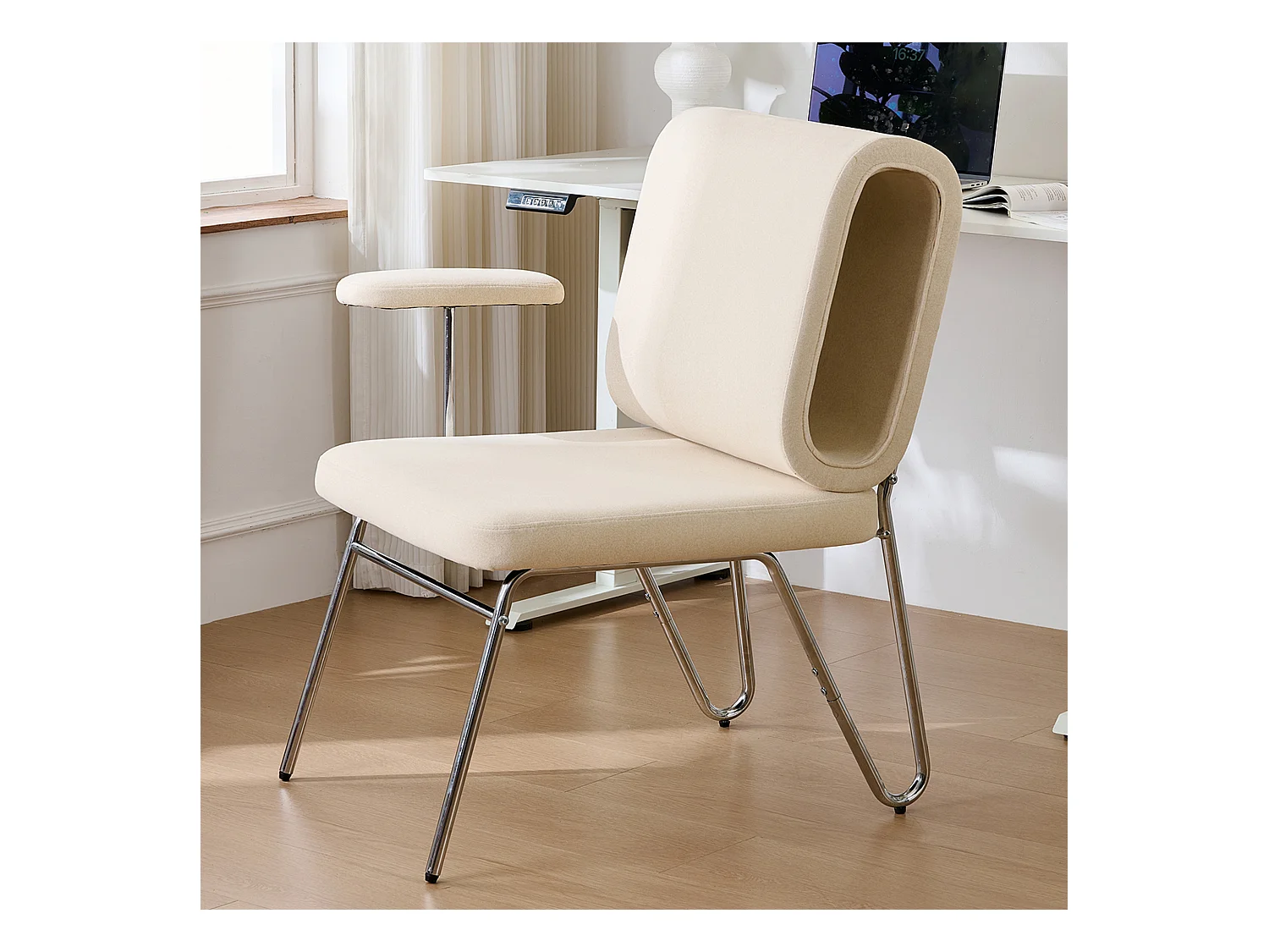 Chaise de bureau - 77 x 70 x 89 cm - avec lit pour chat intégré - accoudoirs remplaçables - Bois + Acier - beige