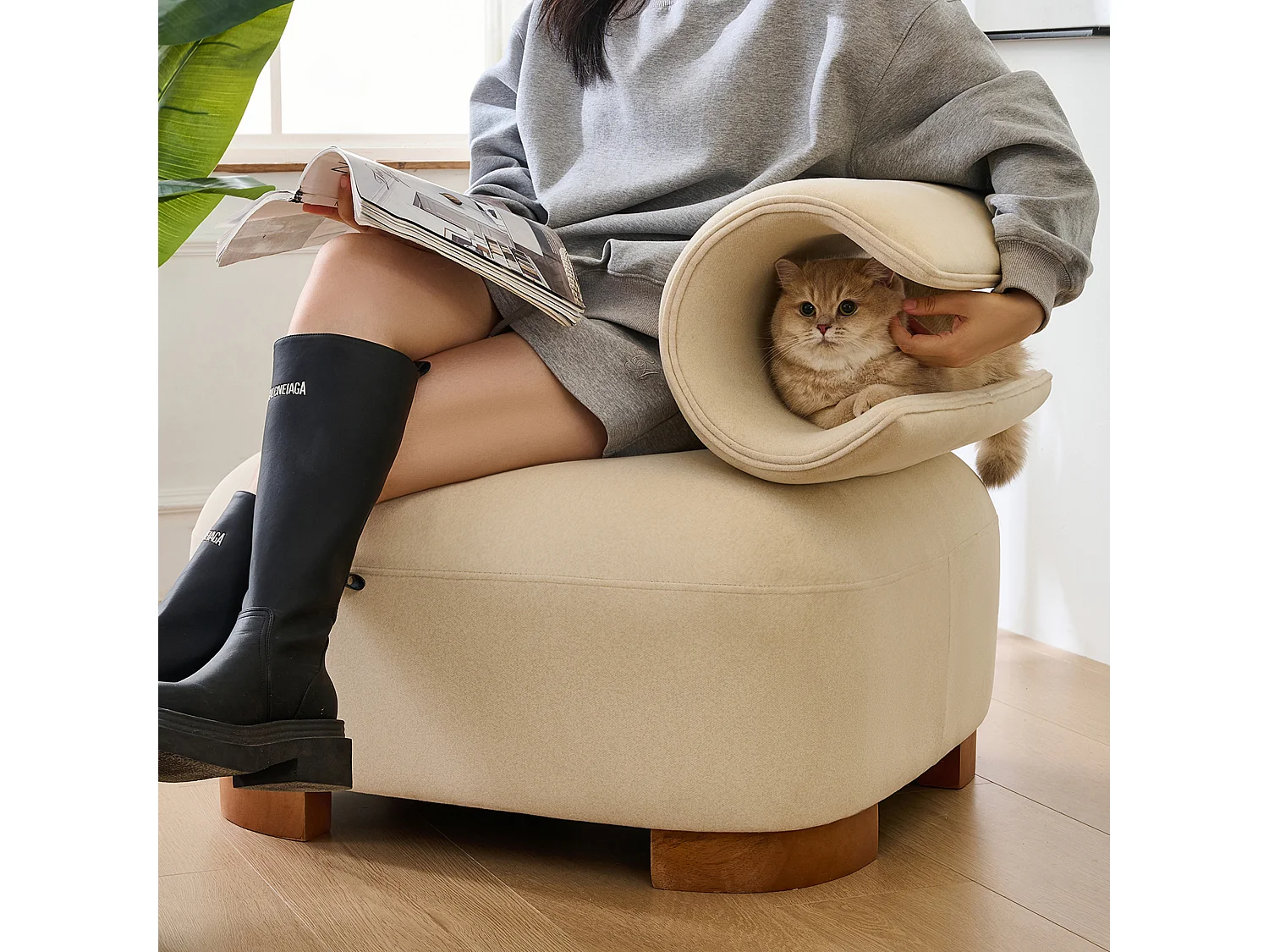 Canapé avec grotte pour chat - 79 x 69 x 64 cm - futon adapté aux animaux de compagnie - bois - beige