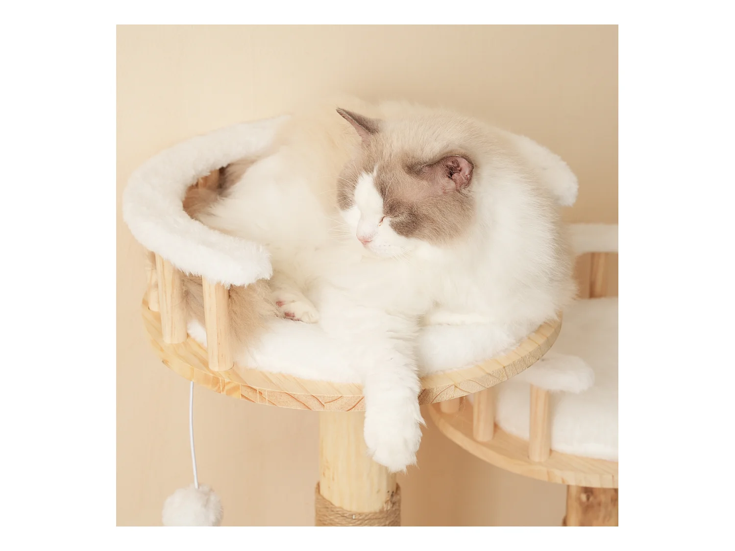 Arbre à chat - 60 x 48 x 98 cm - avec tremplin à 3 niveaux + coussins amovibles + balles de jeu - bois - blanc