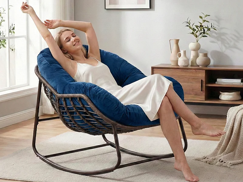 Cocon - Rotan schommelstoel - stalen frame met zacht kussen - binnen- en buitengebruik