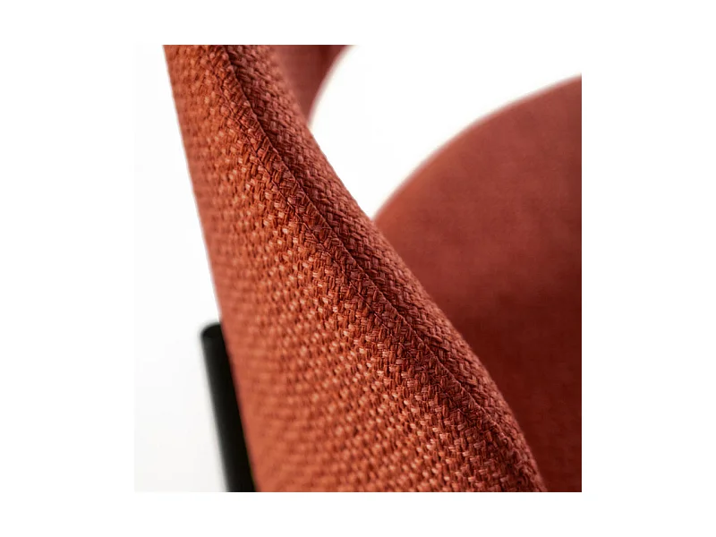 Set di 2 sgabelli alti "Alan" in tessuto arancione imbottiti con poggiapiedi cm 52x50 98h