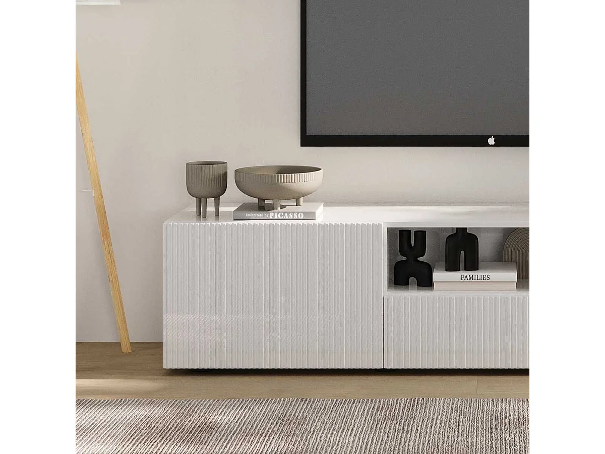 Meuble TV 2 portes 1 tiroir blanc façades relief à stries verticales - JANEIRO BLANC
