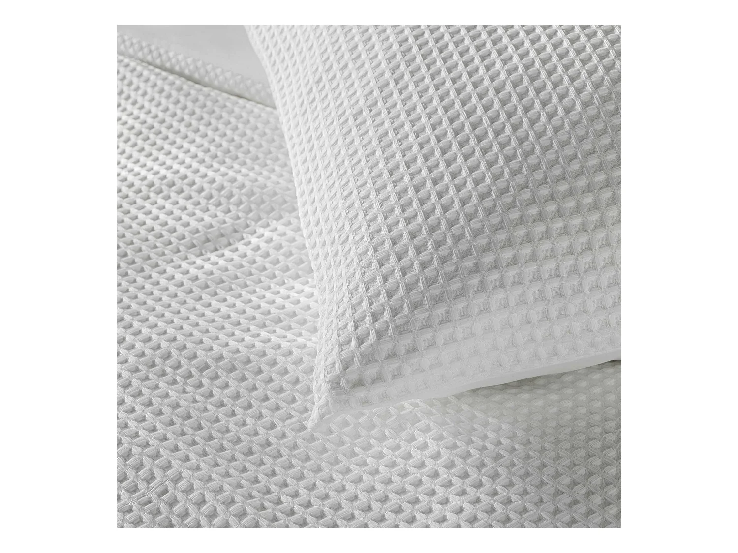 Parure de lit 240x220 microfibre gaufrée blanc Douceur d'Intérieur Abelia