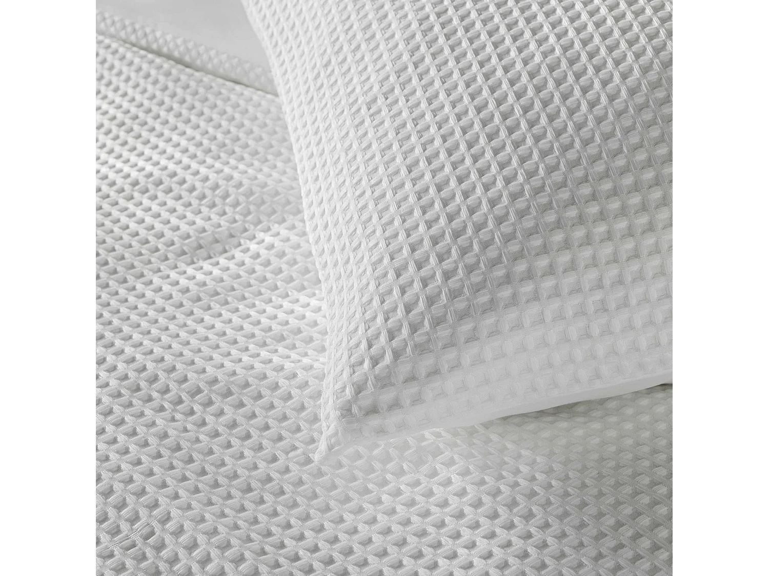 Parure de lit 240x220 microfibre gaufrée blanc Douceur d'Intérieur Abelia