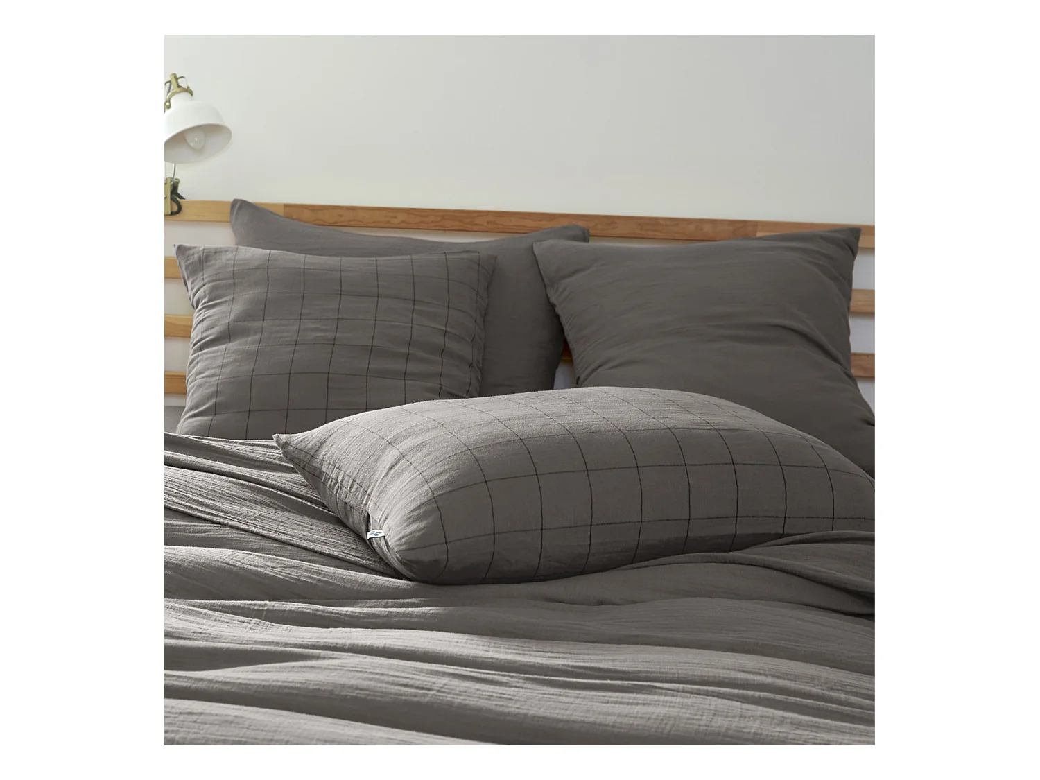 Taie d'oreiller 60x60 double gaze de coton grands carreaux granit Terre de Nuit