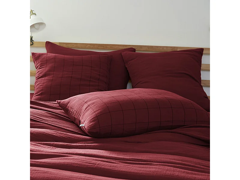 Taie d'oreiller 50x70 double gaze de coton grands carreaux lie de vin Terre de Nuit