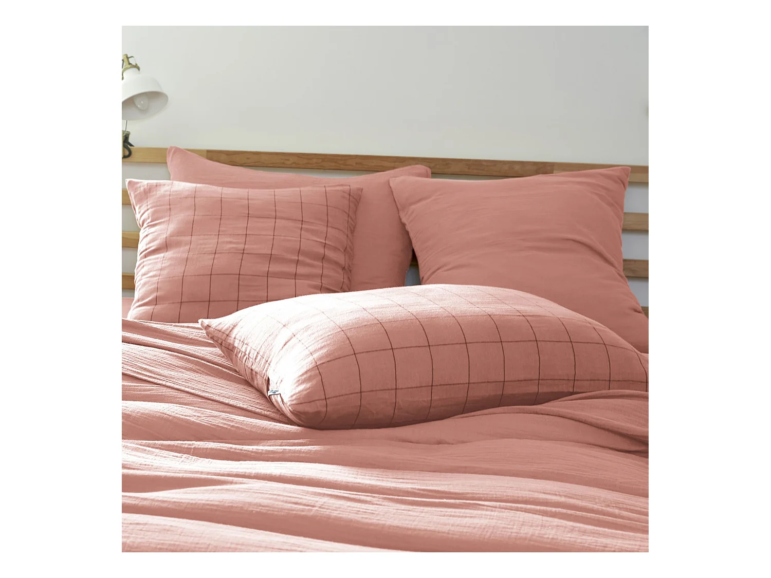 Taie d'oreiller 50x70 double gaze de coton grands carreaux rose pêche Terre de Nuit