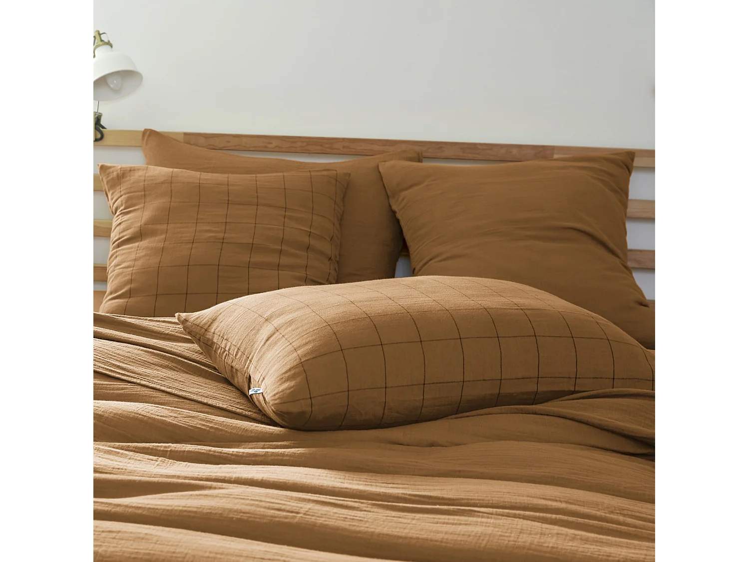 Taie d'oreiller 50x70 double gaze de coton grands carreaux camel Terre de Nuit