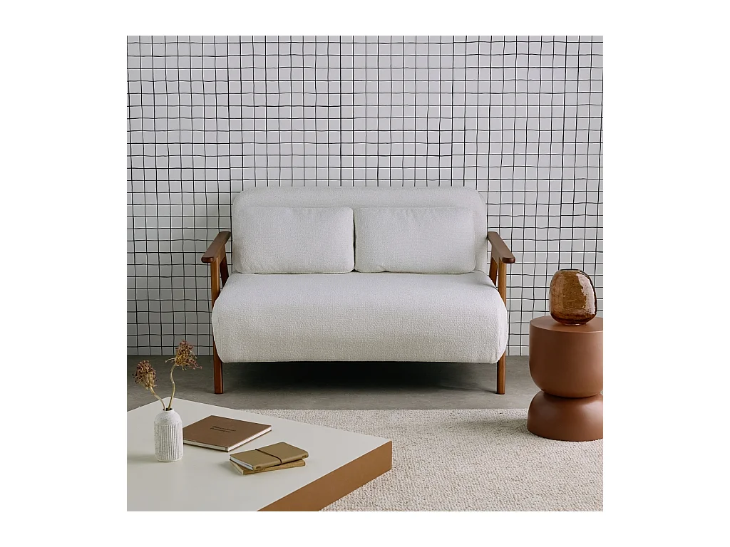 Banquette canapé convertible 2 places bois d'hévéa teinté noyer clair et bouclette texturée blanche L 133 x P 81 x 84cm - Sven