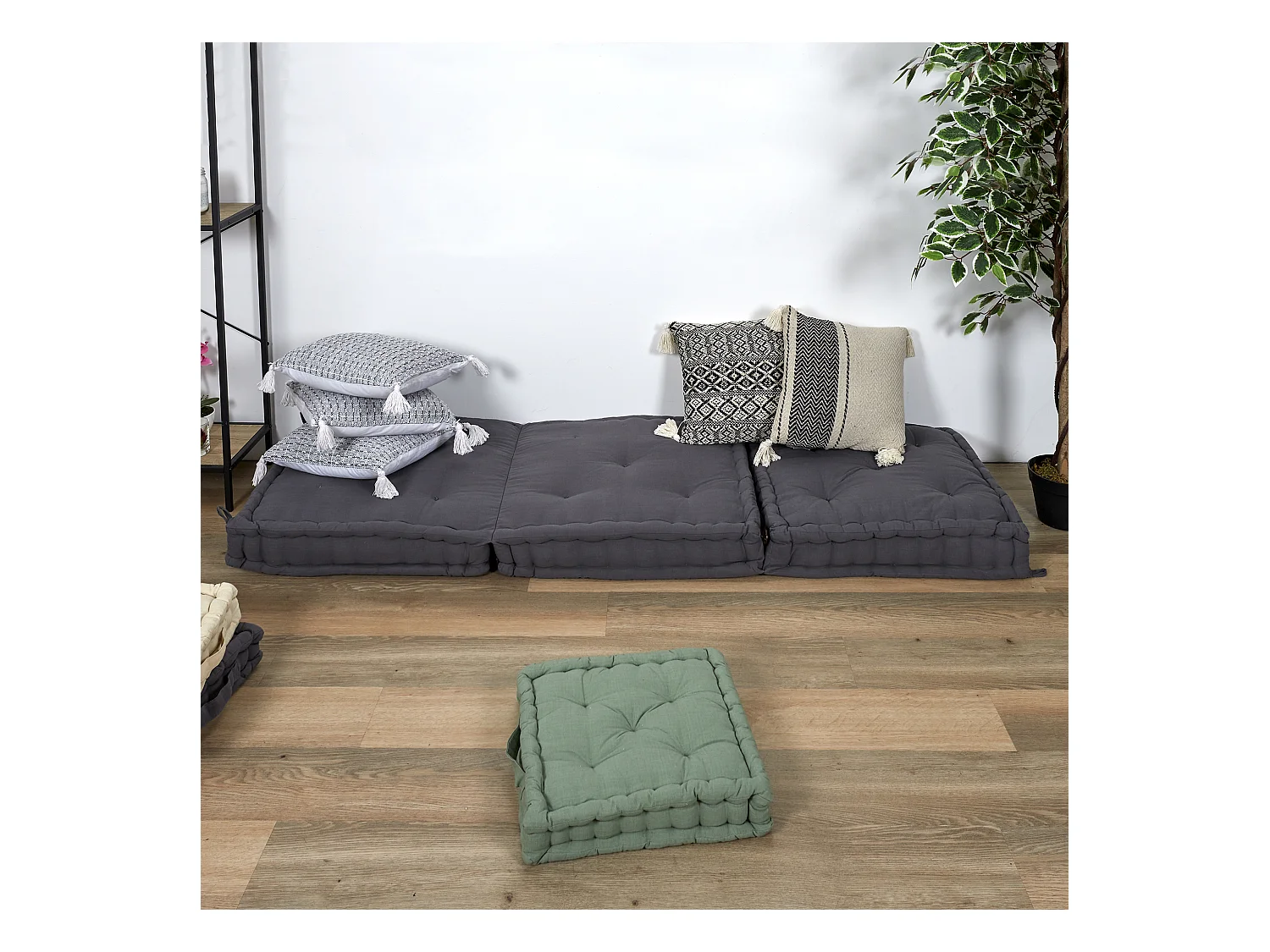 Coussin Ethnique Pompons Beige 40x40cm Beige, Noir