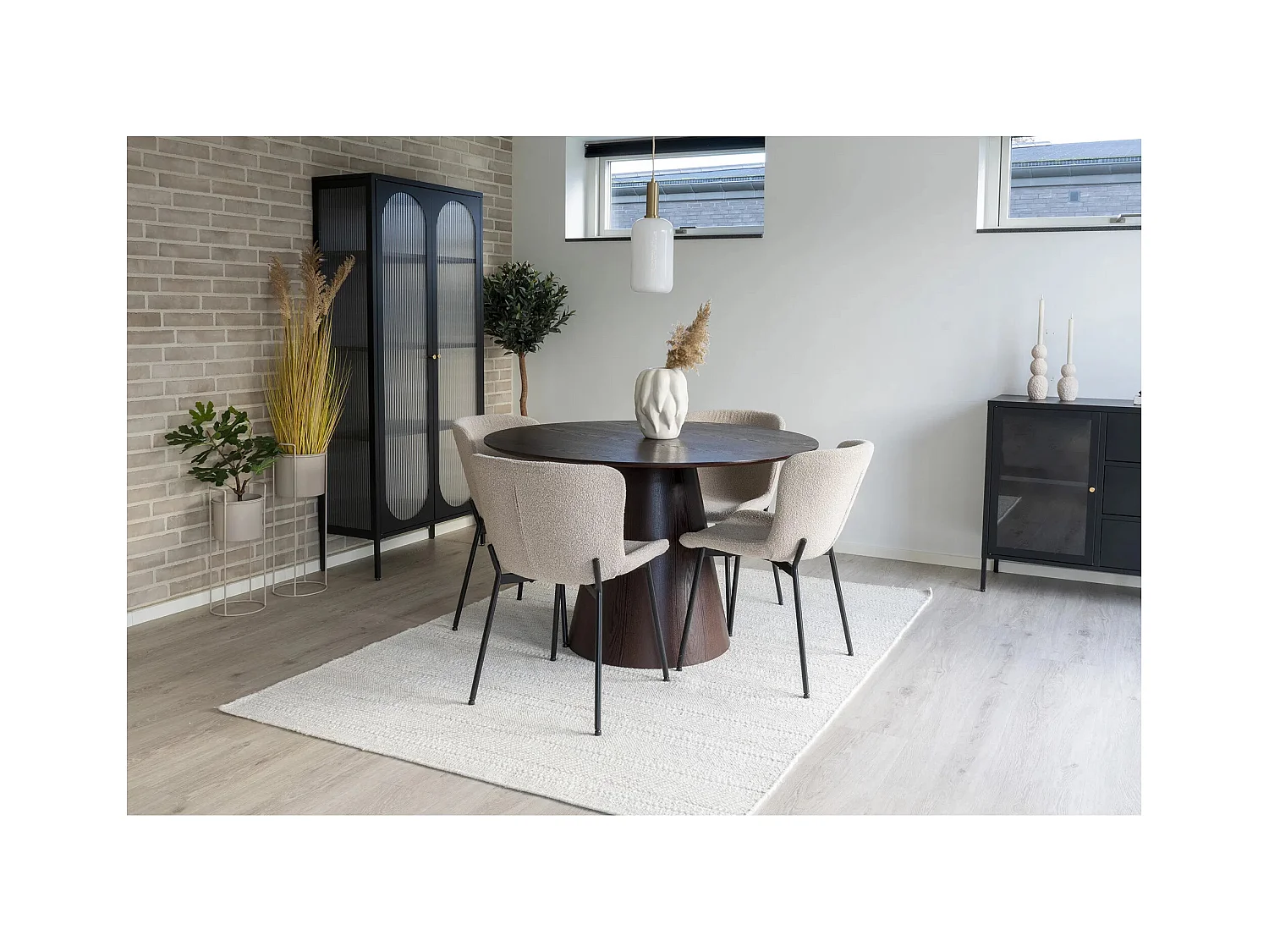 Table à manger ronde BOLTON Ø120cm – Élégance naturelle et format convivial-Marron