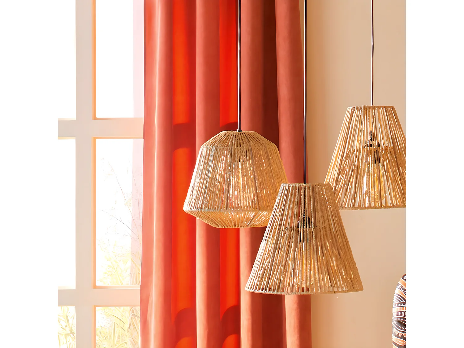 Lampe suspendue, Suspension luminaire coloris beige et métal noir   - D. 29   x H. 26,8 cm