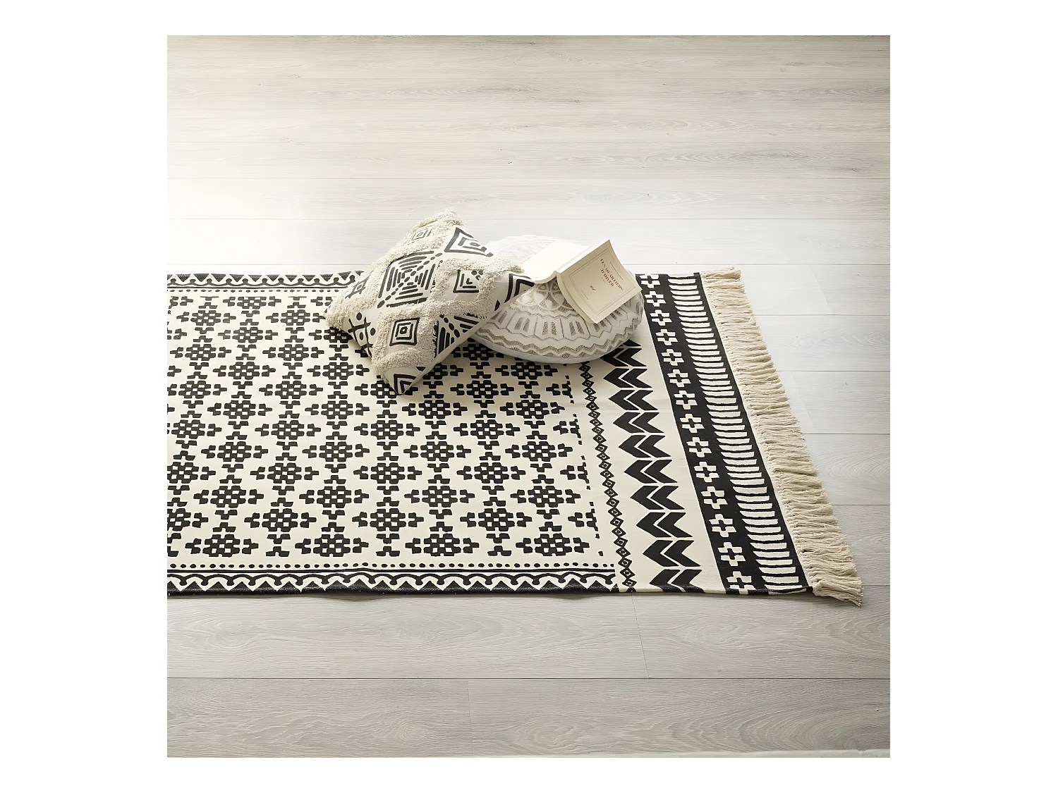 Tapis décoratif en Coton Noir Écru 120 x170 cm