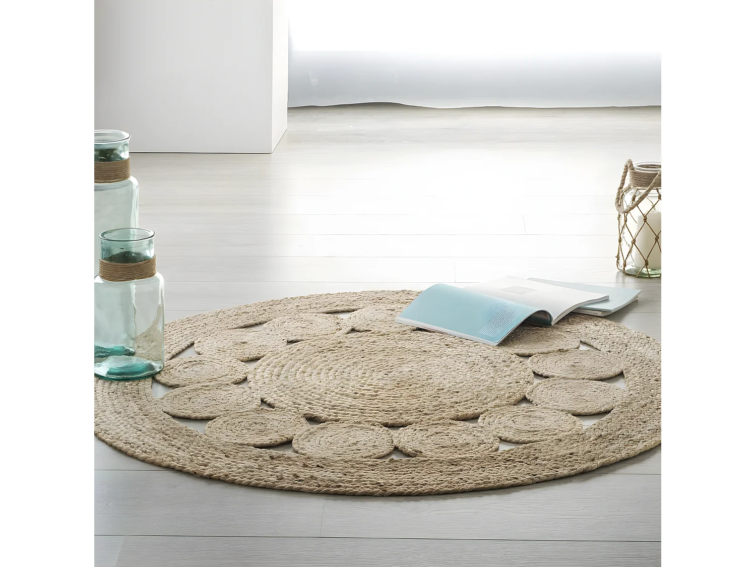 Tapis rond ajouré en jute D 120 cm