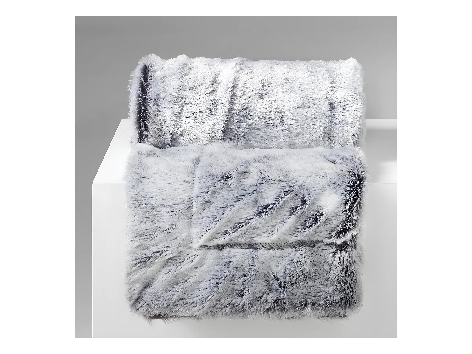 Plaid Imitation Fourrure "Antartic" 180x220cm Gris